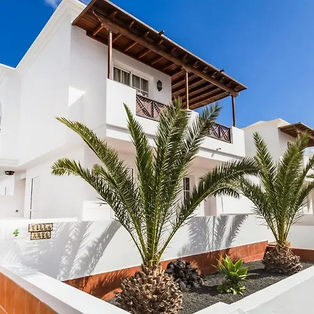 Arte Tamarindos Vila Puerto del Carmen (Lanzarote)